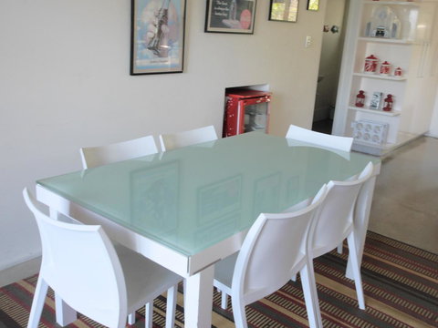 A AAA C-SHACK - Southport Accommodation 7