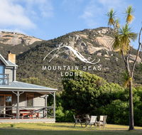 Mountain Seas Lodge - Southport Accommodation