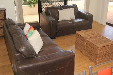 The Apartments Kings Beach Surfside - Southport Accommodation 3