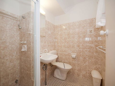 'Beachside' Shoal Bay, Unit 6 - Southport Accommodation 1