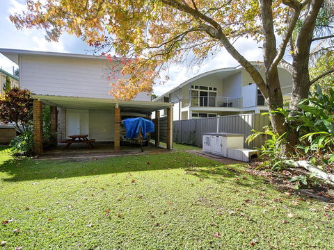 'Beachside' Shoal Bay, Unit 6 - Southport Accommodation 2