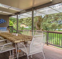 'RIVERSIDE RETREAT' 544 Ocean Drive North Haven - Southport Accommodation