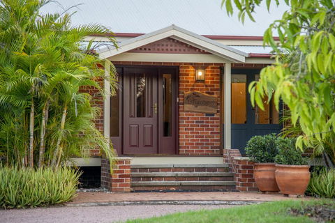 'Talumberi,' 221 Trapyard Road - Southport Accommodation 2