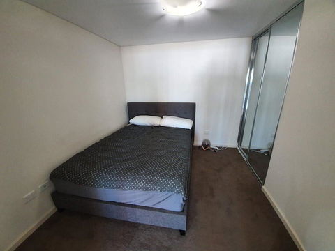 (just Listed) Bolton St 1br 350m Walk To Newcastle Beach +++ Wifi End Eand - Southport Accommodation 2