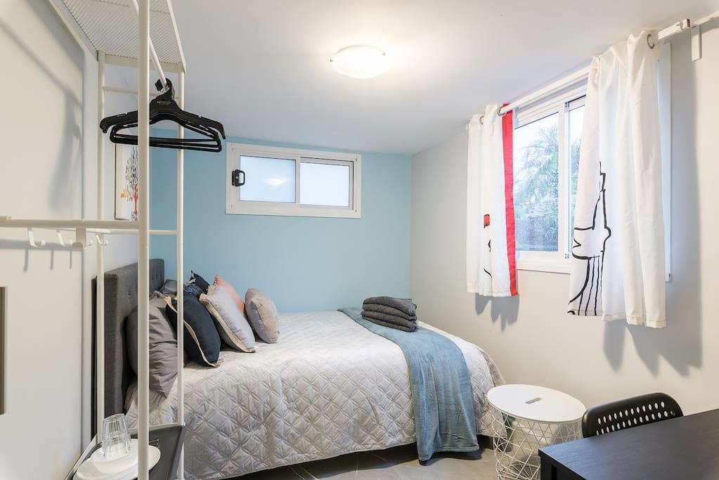 Luddenham NSW Southport Accommodation