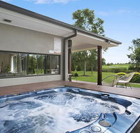 1OAK - Southport Accommodation