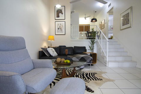 2 Bedroom Close To CBD - Southport Accommodation 0