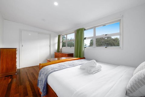 Best Value 4Beds Home Near Shops, Cafes And Forest - Southport Accommodation 1