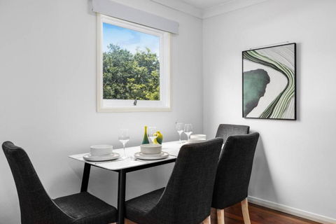 Best Value 4Beds Home Near Shops, Cafes And Forest - Southport Accommodation 3