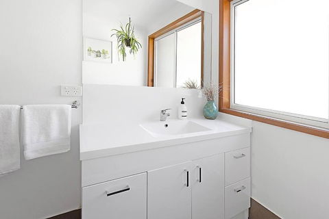 Caba Bliss - Walk To Cabarita Beach! - Southport Accommodation 4