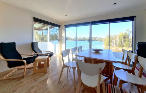 Cabin 44 - Lake Conjola - Southport Accommodation 0