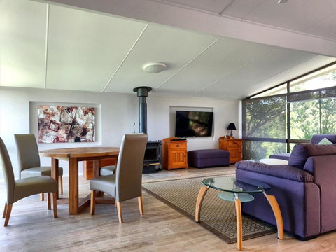 Cabins @ The View - Southport Accommodation 1