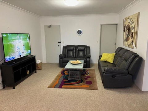 Caesars Palace 5 - Southport Accommodation 2