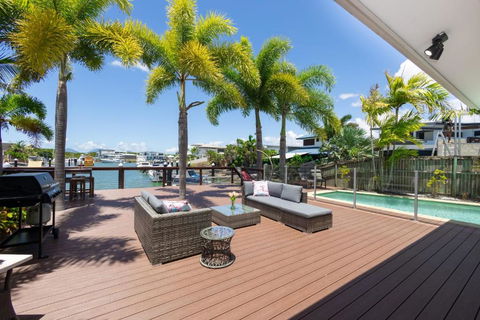 Cairns Beaches Home, Marina View, Sleeps 12 - Southport Accommodation 0