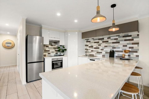 Caldwell St 5 Unit 2 Golden Beach - Southport Accommodation 1