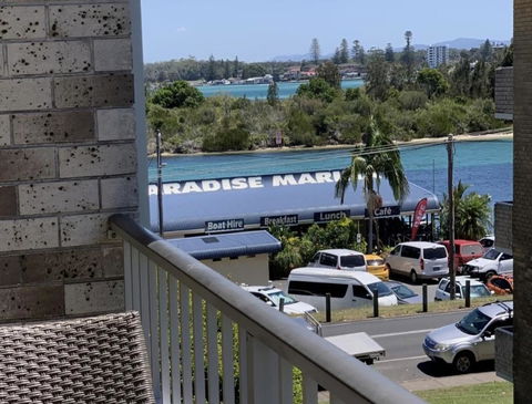 Camelot 14, 68-70 Little Street, Forster - Southport Accommodation 1