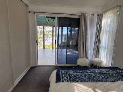 Camp In Style - Waterfront Guesthouse - Southport Accommodation 2