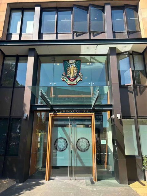 Camperdown Cozy Corner 4 - Southport Accommodation 4