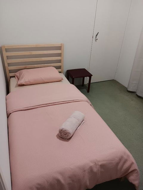 Cannington Sharehouse Near Shops And Restaurant - Southport Accommodation 3