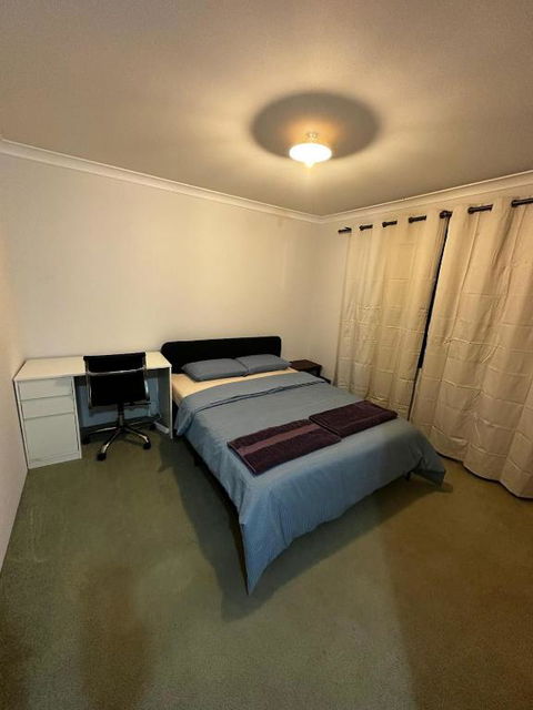 Cannington Sharehouse Near Shops And Restaurant - Southport Accommodation 1