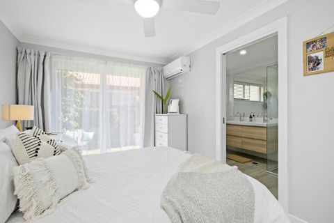 CARAVAN, BOAT & PET Friendly - RIGHT ON THE BORDER - Southport Accommodation 3