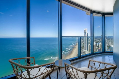 CASSA BEACHFRONT - Breathtaking Oceanview Apartment - Southport Accommodation 2