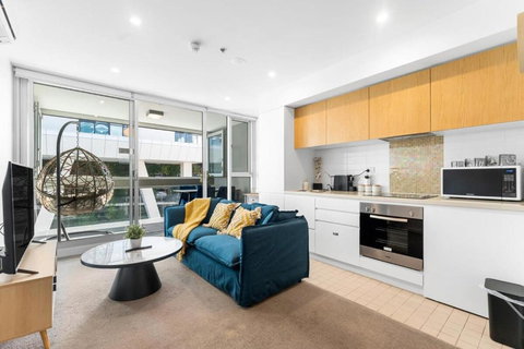 CBD 2BR Apt - Walkable - Southport Accommodation 0