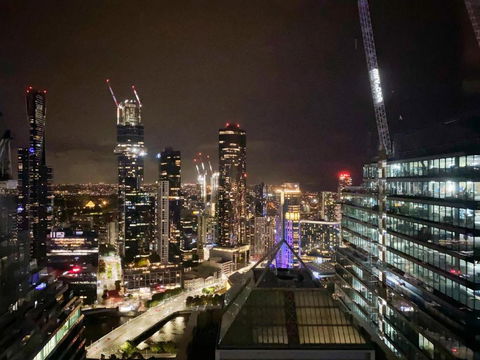 CBD Fabulous View 2BR High In The Sky On Collins - Southport Accommodation 3