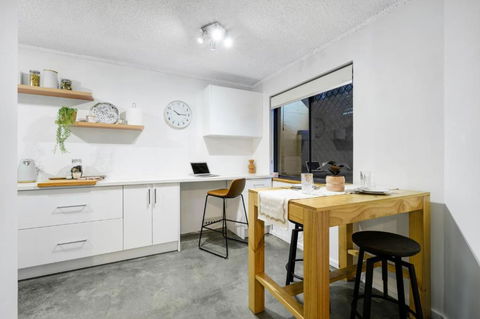 CENT29 - Riverside Retreat - Southport Accommodation 3