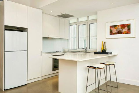 CLDON- Furnished 1 Bedroom - Bridge St Sydney CBD - Southport Accommodation 2