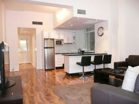 CLIVE-Heart Of Sydney, Modern, Rooftop Pool Access - Southport Accommodation 0
