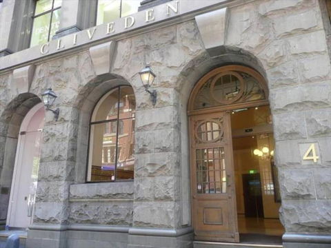 CLIVE-Heart Of Sydney, Modern, Rooftop Pool Access - Southport Accommodation 2