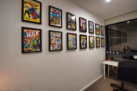 DC Vs Marvel Theme Ft Arcade Machine Pool Gym Sauna BBQ - Southport Accommodation 4