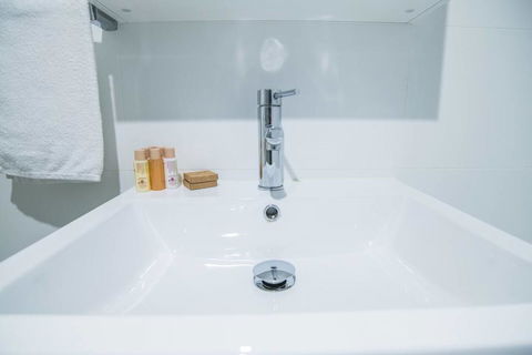 2bed2bath APT At Wolli Creek+P,  Close To Airport - Southport Accommodation 1
