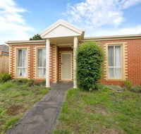 6 CAN STAY CENTRAL GLEN WAVERLEY - Southport Accommodation