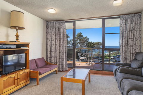 60 Beachpark - Apartment At Flynn's - Southport Accommodation 1