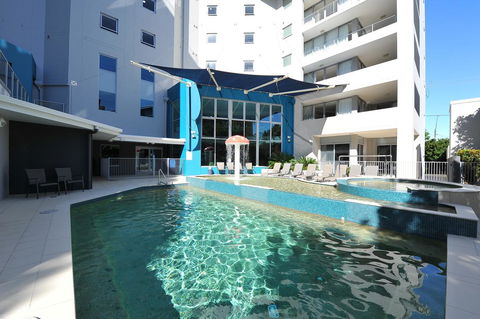67 WILLIAM STREET APARTMENTS - Southport Accommodation 3