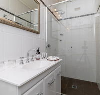 94Best Apartments - Southport Accommodation