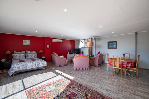A Lismar Lodge Cottage - Accommodation Southport 0