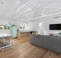 A PERFECT STAY - Sunset Beach - Summer Breeze - Accommodation Southport