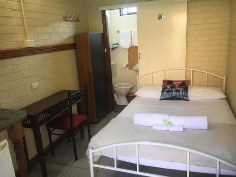 A Railway Lodge - Accommodation Southport 3