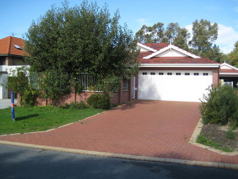 A Shaw Place - Accommodation Southport 0