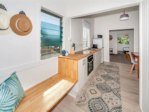 A Touch Of The Bahamas On McKenzie MK3 - Southport Accommodation 3