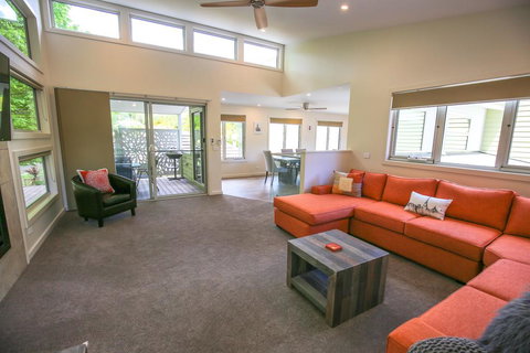 Aberdeen - Accommodation Southport 2