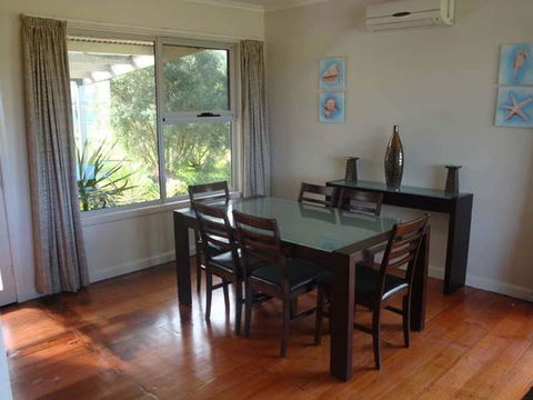 Absolute Waterfront - Southport Accommodation 2