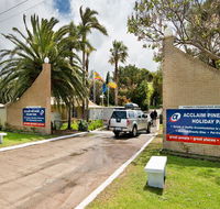 Acclaim Pine Grove Holiday Park - Southport Accommodation