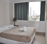 Accommodation Sydney City Centre - Hyde Park Plaza 3 bedroom 1 bathroom Apartment - Accommodation Southport