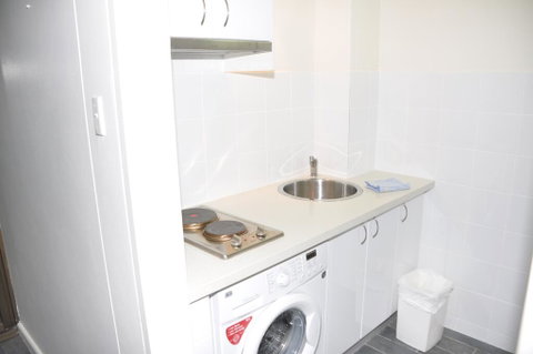 Accommodation Sydney Studio With Balcony Apartment - Accommodation Southport 1