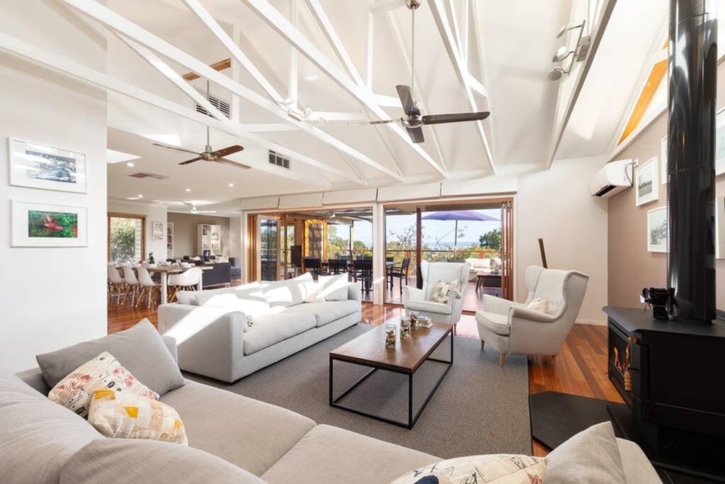 Somers ACT Southport Accommodation
