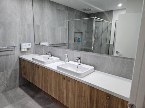 E 4 Room Retreat Family Friendly - Southport Accommodation 1